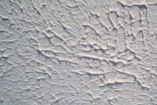 The Art of Transforming Popcorn Ceilings: Tips from a Skilled Professional